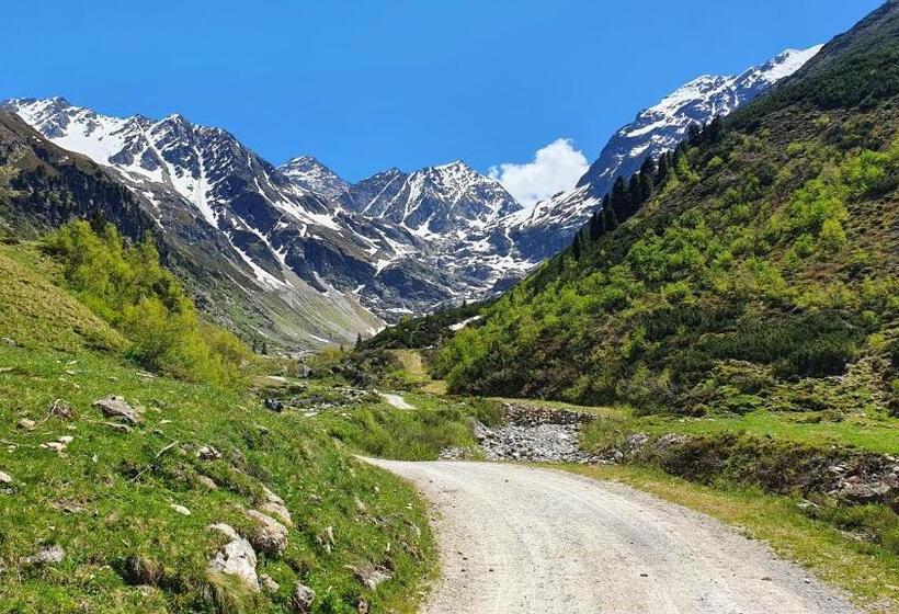 هاستل Gasthof Pension Santeler