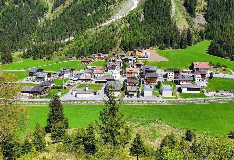 هاستل Gasthof Pension Santeler