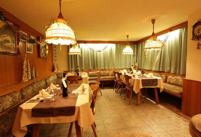 هاستل Gasthof Pension Santeler