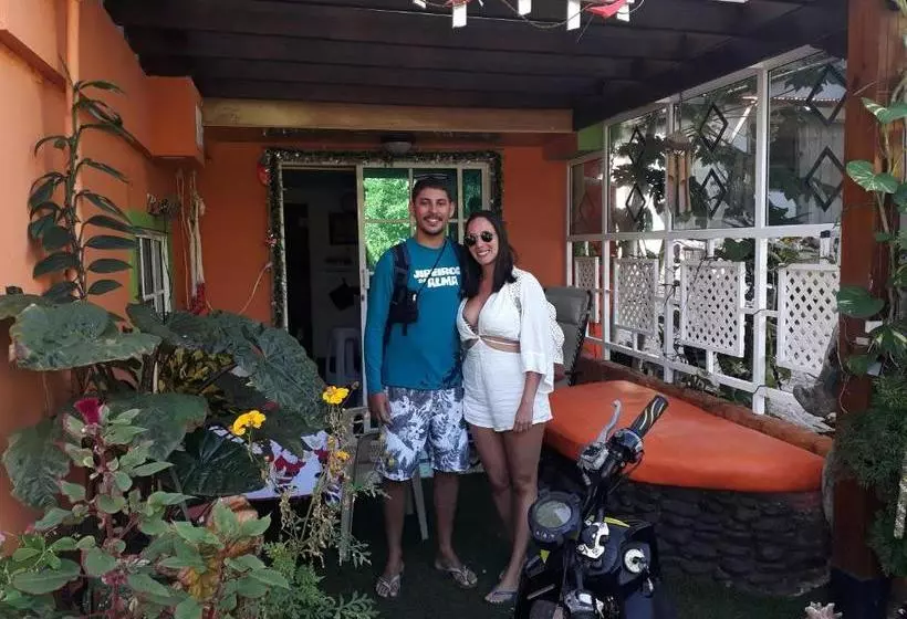 ユースホステル Posada Ashanty