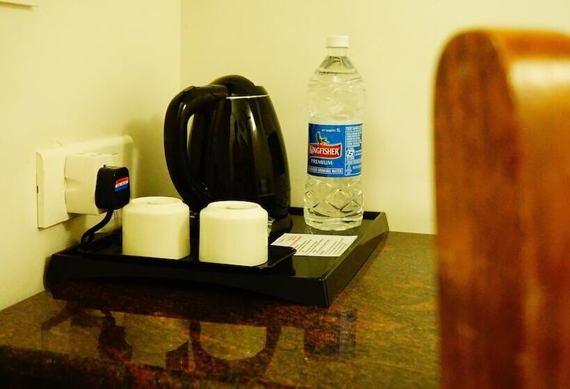 酒店 Thayamkery S Royal Inn