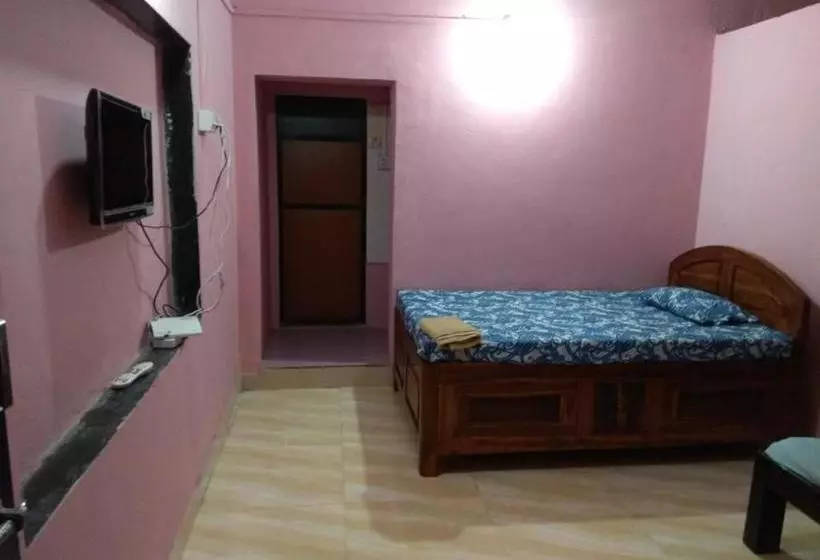 Majatalo Badami Cottage