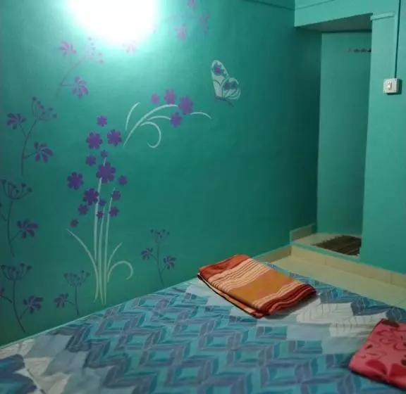 Majatalo Badami Cottage