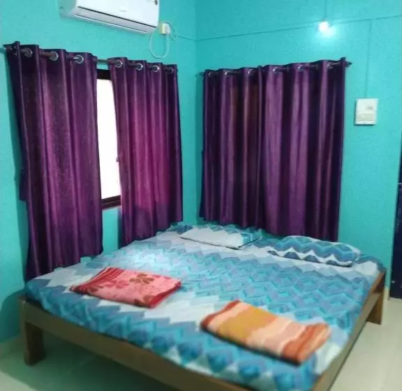 Majatalo Badami Cottage