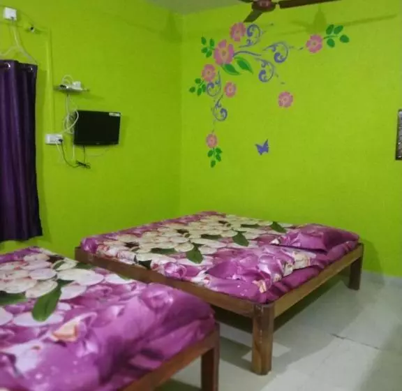 Majatalo Badami Cottage