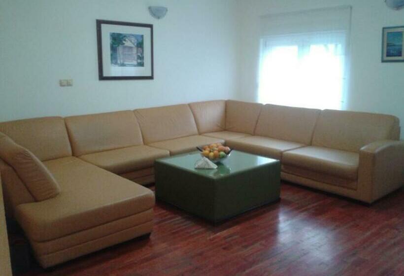 پانسیون B&b Nikki