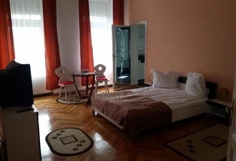 پانسیون Casa Anda