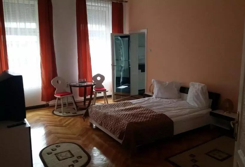 پانسیون Casa Anda