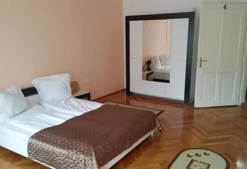 پانسیون Casa Anda