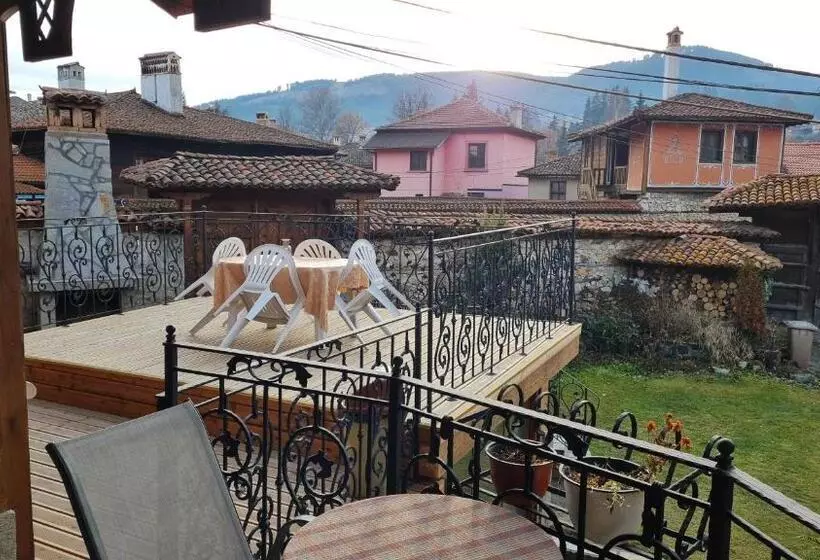 پانسیون Guest House Zlatniyat Telets