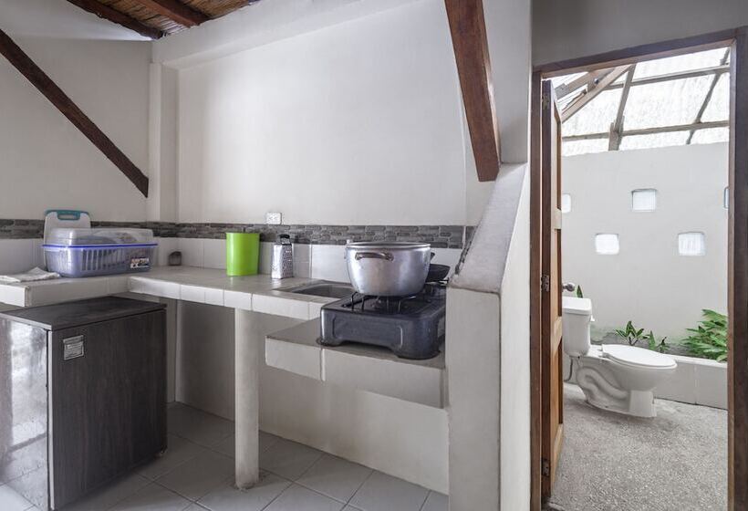 Pensionat La Casa Mompiche