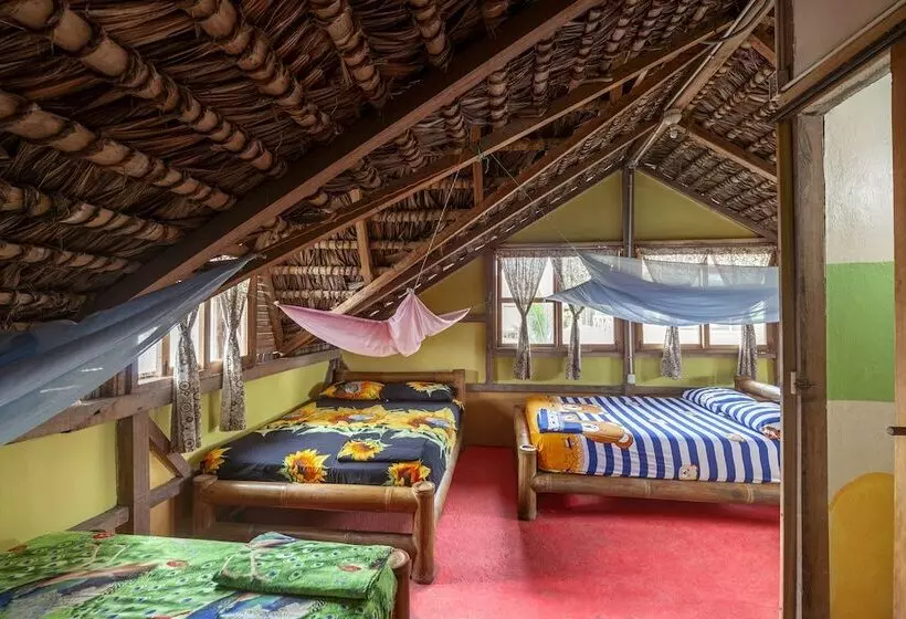 Majatalo La Casa Mompiche