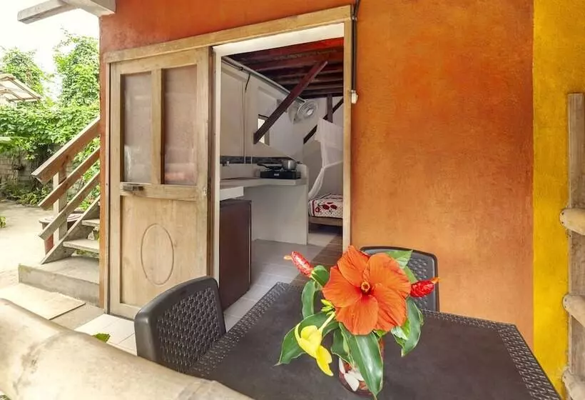 Majatalo La Casa Mompiche