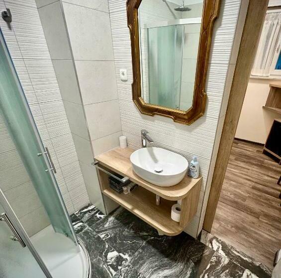 پانسیون Oh Apartments & Rooms