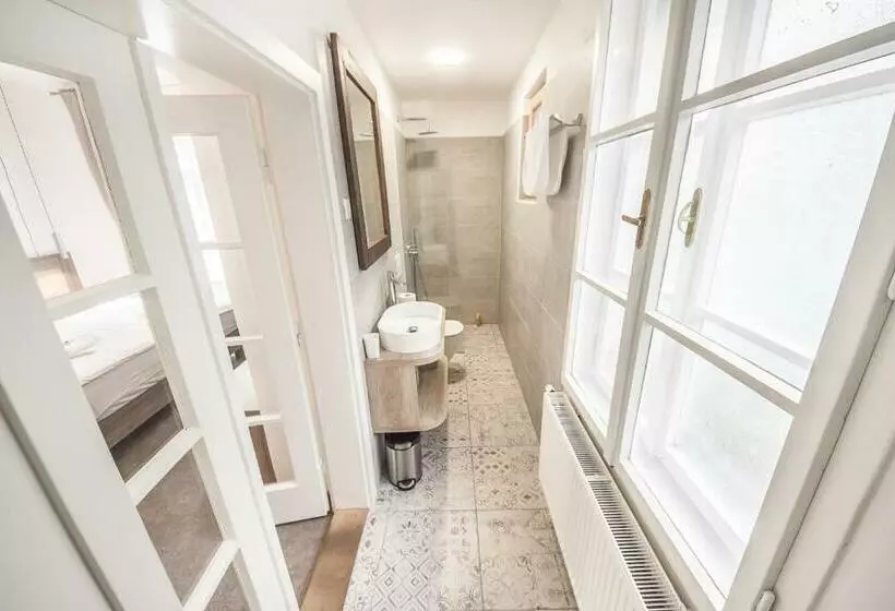 پانسیون Oh Apartments & Rooms