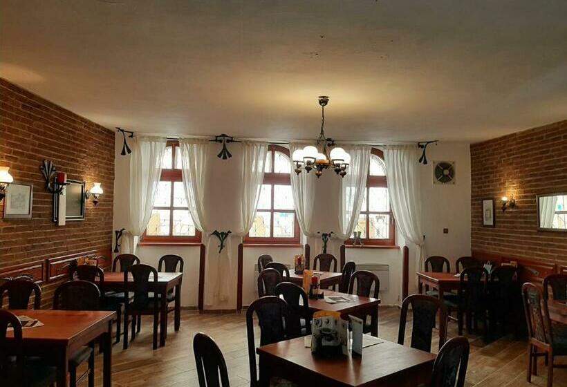 Пансион Penzion Restaurant U Zámku