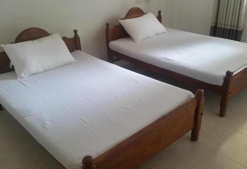 پانسیون Sunhill Lake Tourist Rest