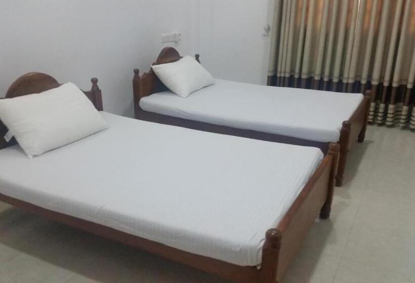 پانسیون Sunhill Lake Tourist Rest