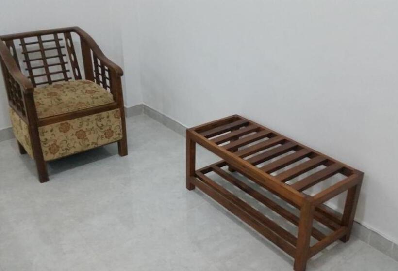 پانسیون Sunhill Lake Tourist Rest