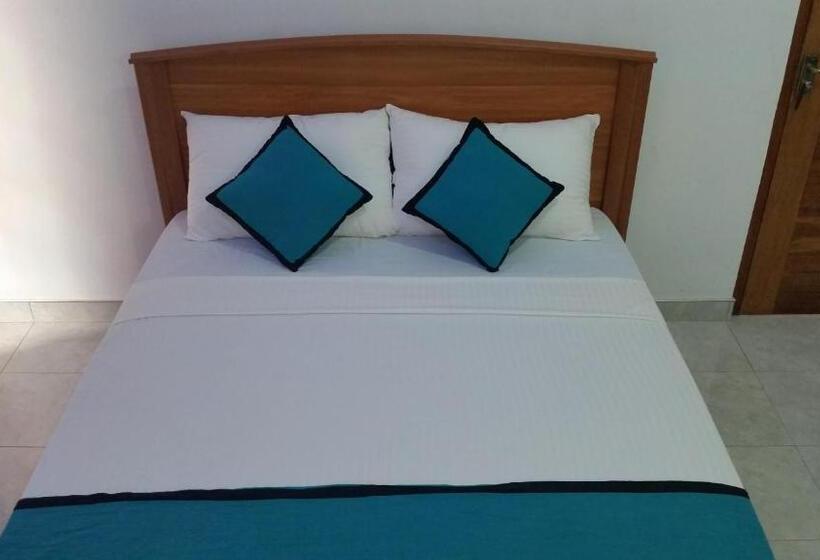 پانسیون Sunhill Lake Tourist Rest