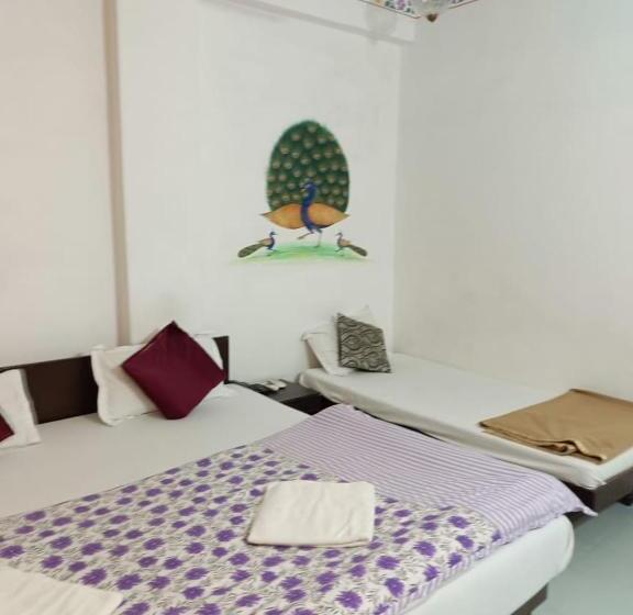 Majatalo The Royal Lake View Villa