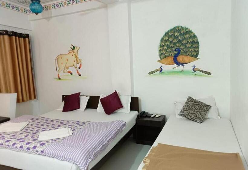 Majatalo The Royal Lake View Villa