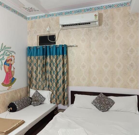 Majatalo The Royal Lake View Villa