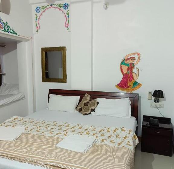 Majatalo The Royal Lake View Villa