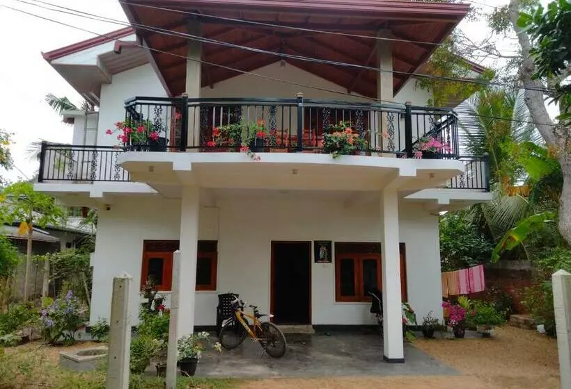 ペンション Villa Chaya