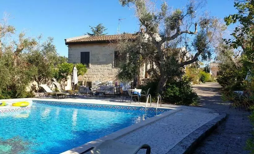 Aamiaismajoitus (B&B) Casa Ulmi Con Piscina