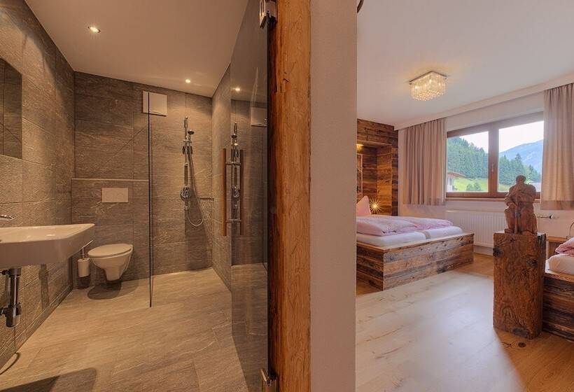 פנסיון Atelier Garni Astei