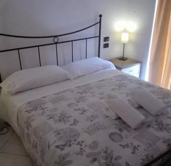 پانسیون Caravaggio Apartments