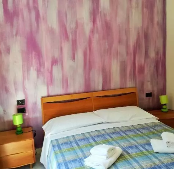 پانسیون Caravaggio Apartments