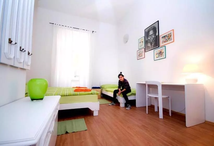 پانسیون Centrálom Apartman