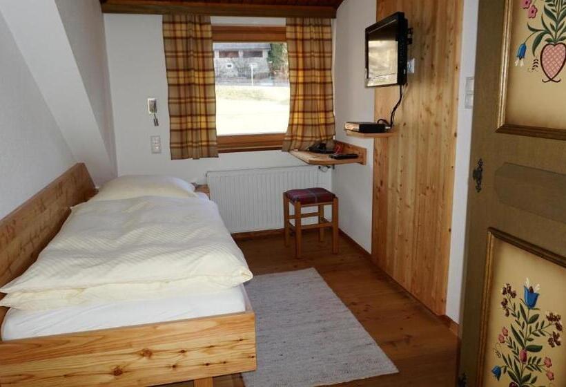 Пансион Gästehaus Hubertus