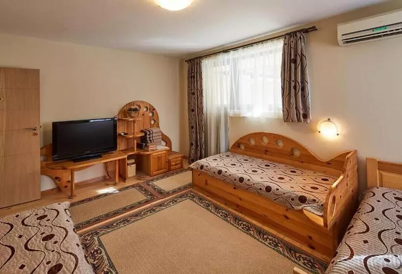 ペンション Guest House Mira