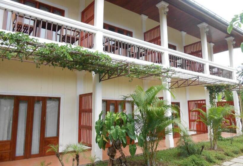 پانسیون Pongkham Residence