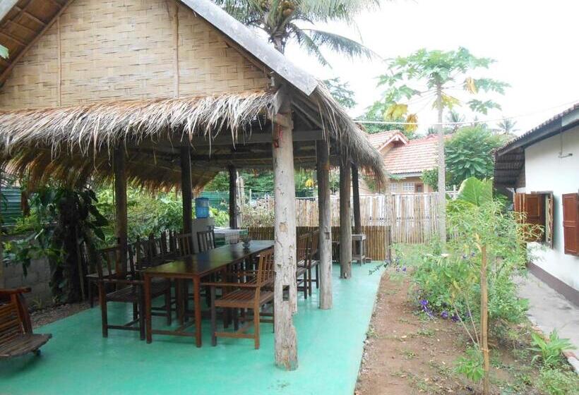 پانسیون Pongkham Residence