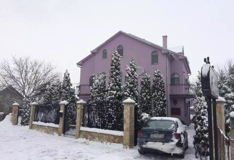 پانسیون Vila Madams   Palić Serbia