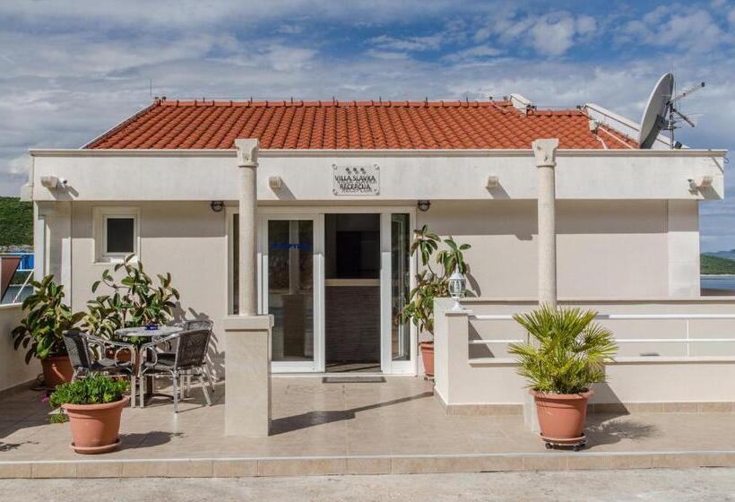 پانسیون Villa Slavka