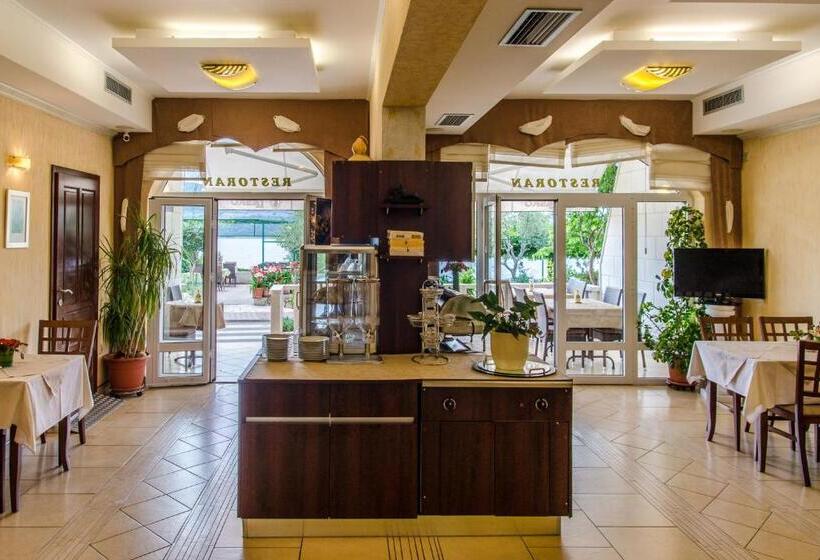 پانسیون Villa Slavka