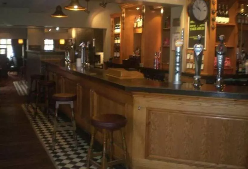 Retkeilymaja The Admiral Cunningham