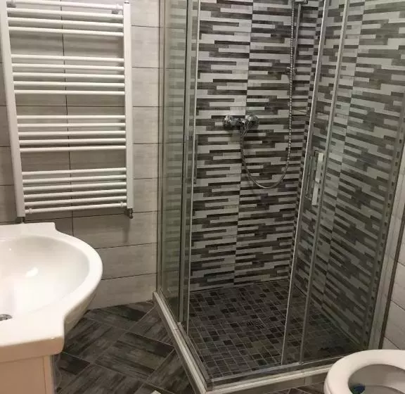 Aamiaismajoitus (B&B) Balaton Panzió