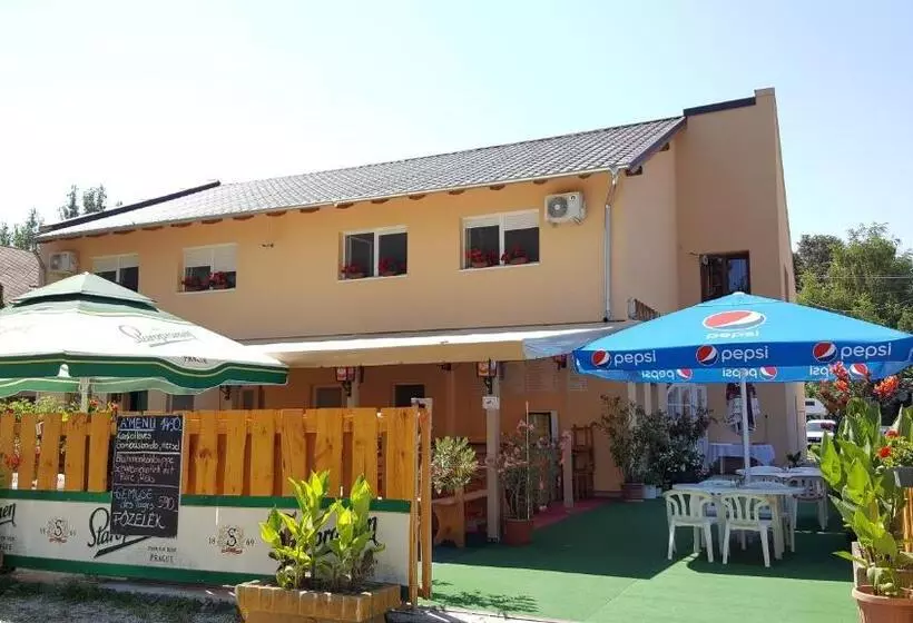 Aamiaismajoitus (B&B) Balaton Panzió