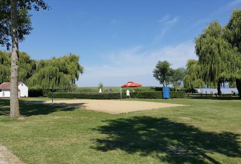 مبيت وإفطار Balaton Panzió