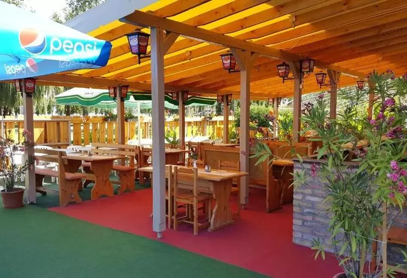 Aamiaismajoitus (B&B) Balaton Panzió