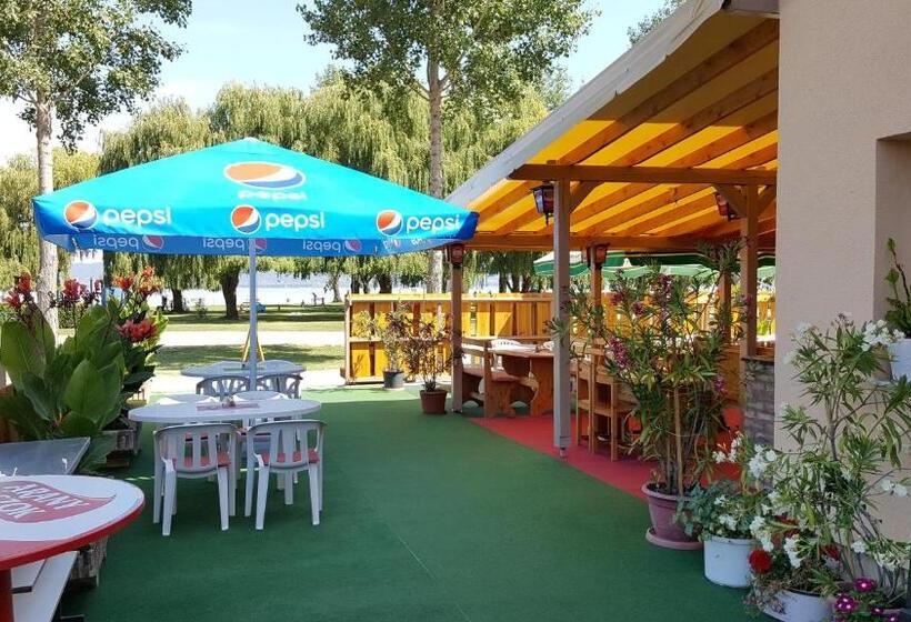 مبيت وإفطار Balaton Panzió