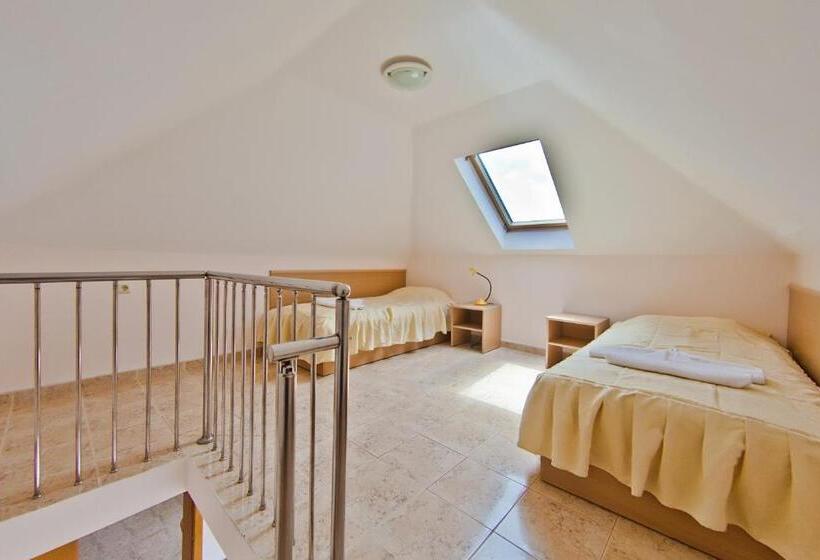 Family Hotel Morska Zvezda