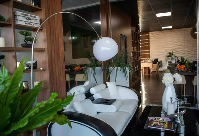 Hotelli Acktion Deluxe