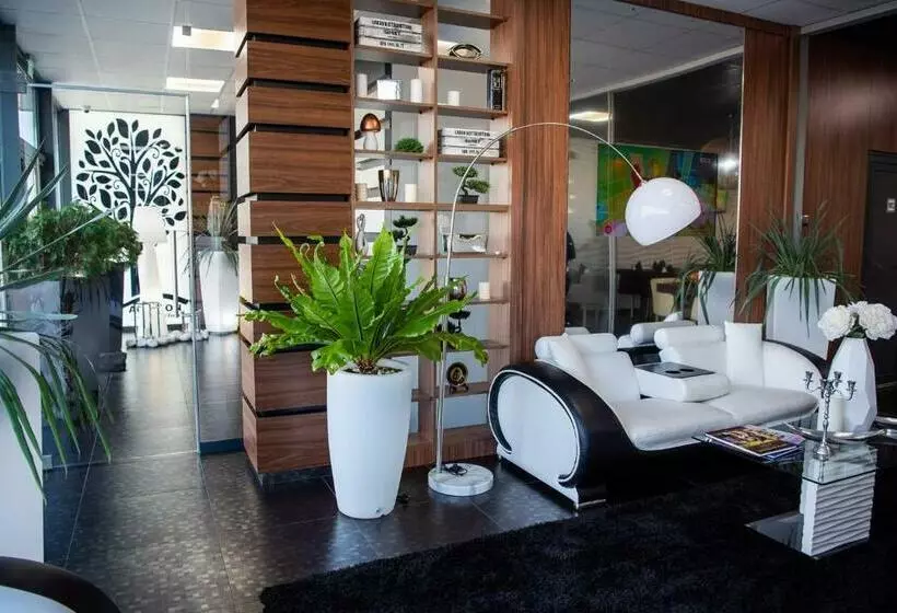 Hotelli Acktion Deluxe